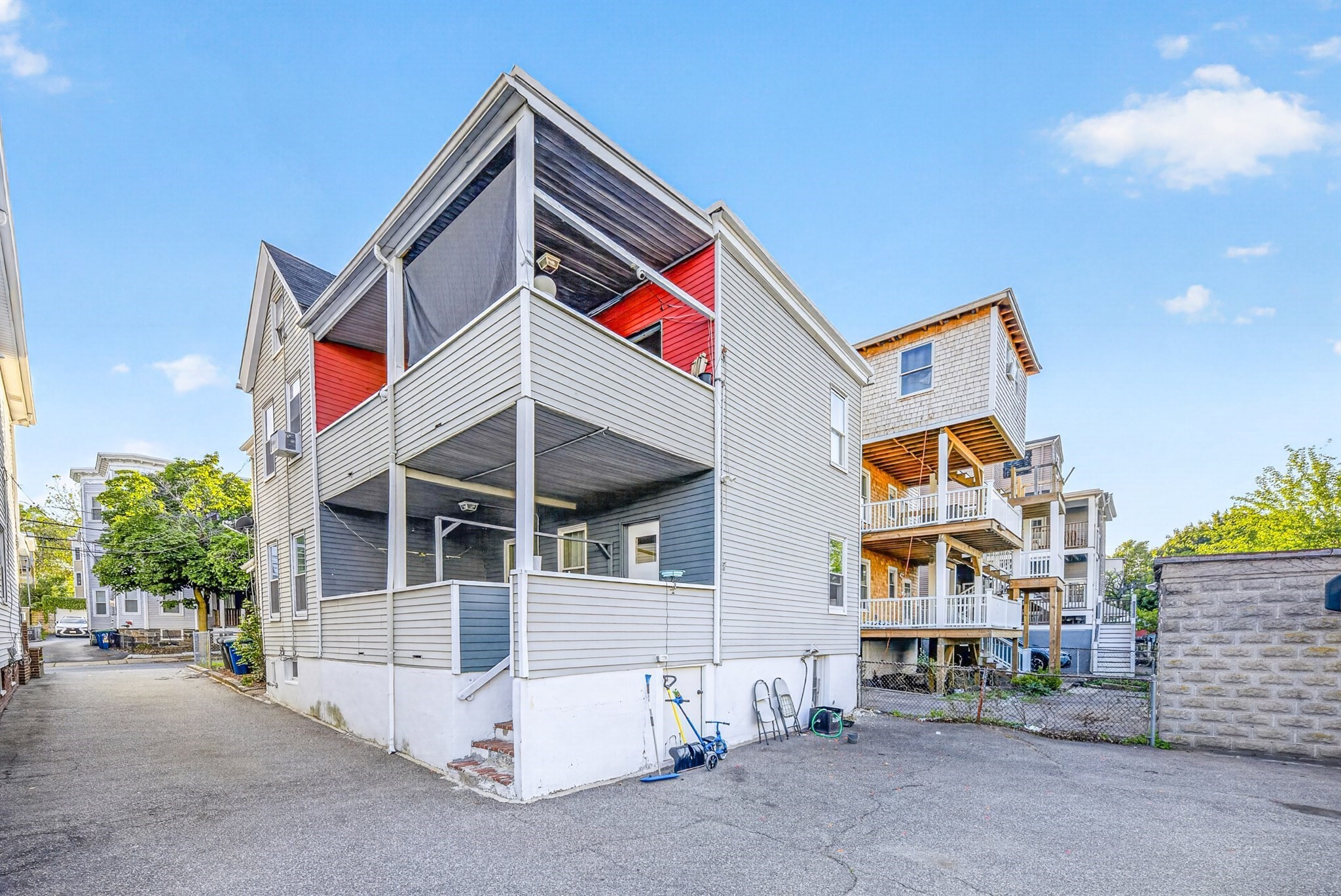39 Derby St
