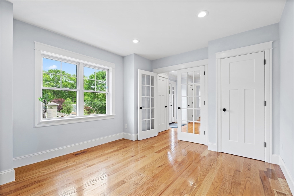 17 Grand St