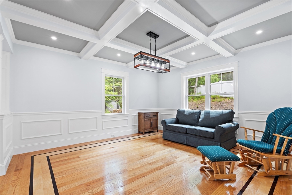 17 Grand St