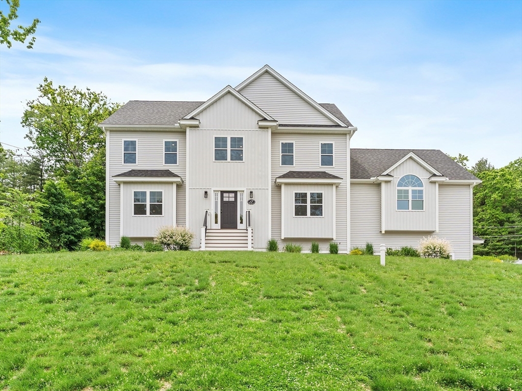 17 Grand St