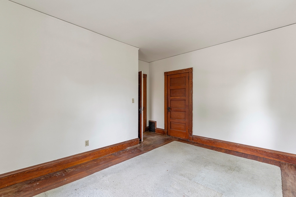 24 Mt Vernon St