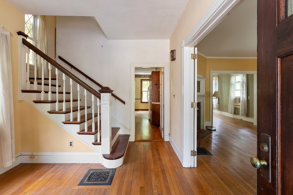 24 Mt Vernon St