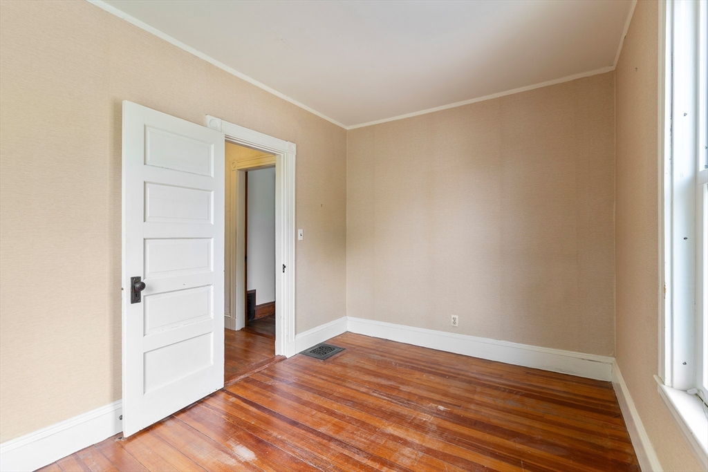 24 Mt Vernon St