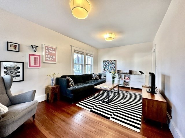 126 Westland Ave # 1