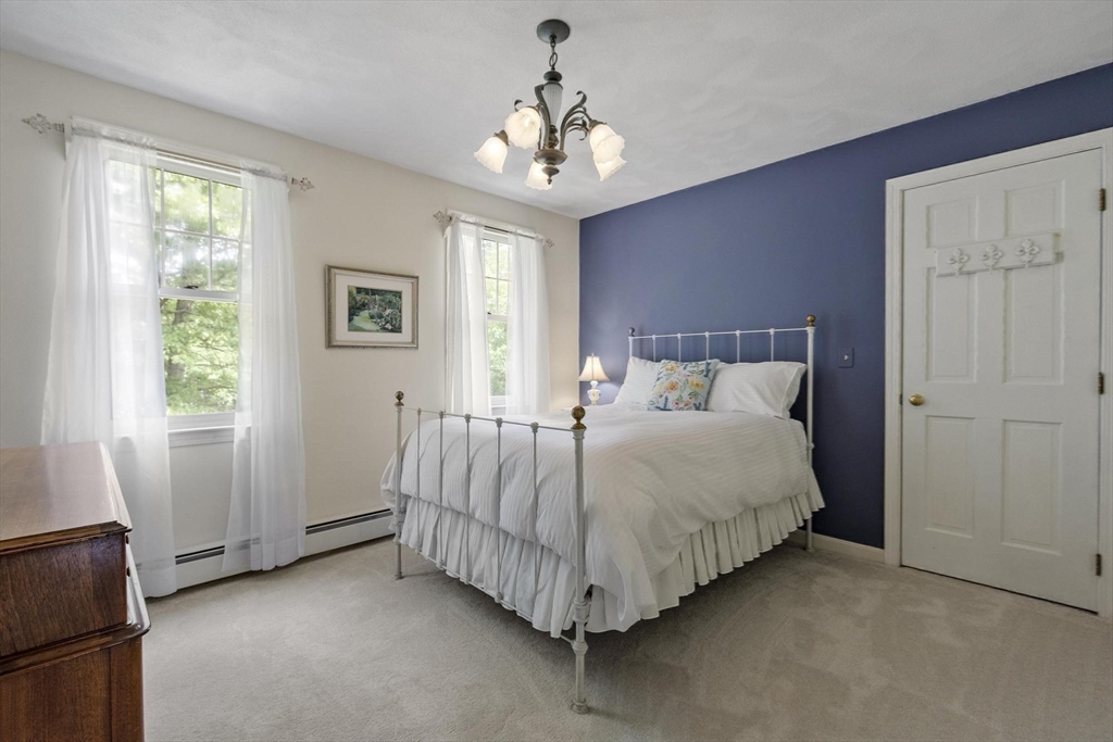 209 Harwood Ave