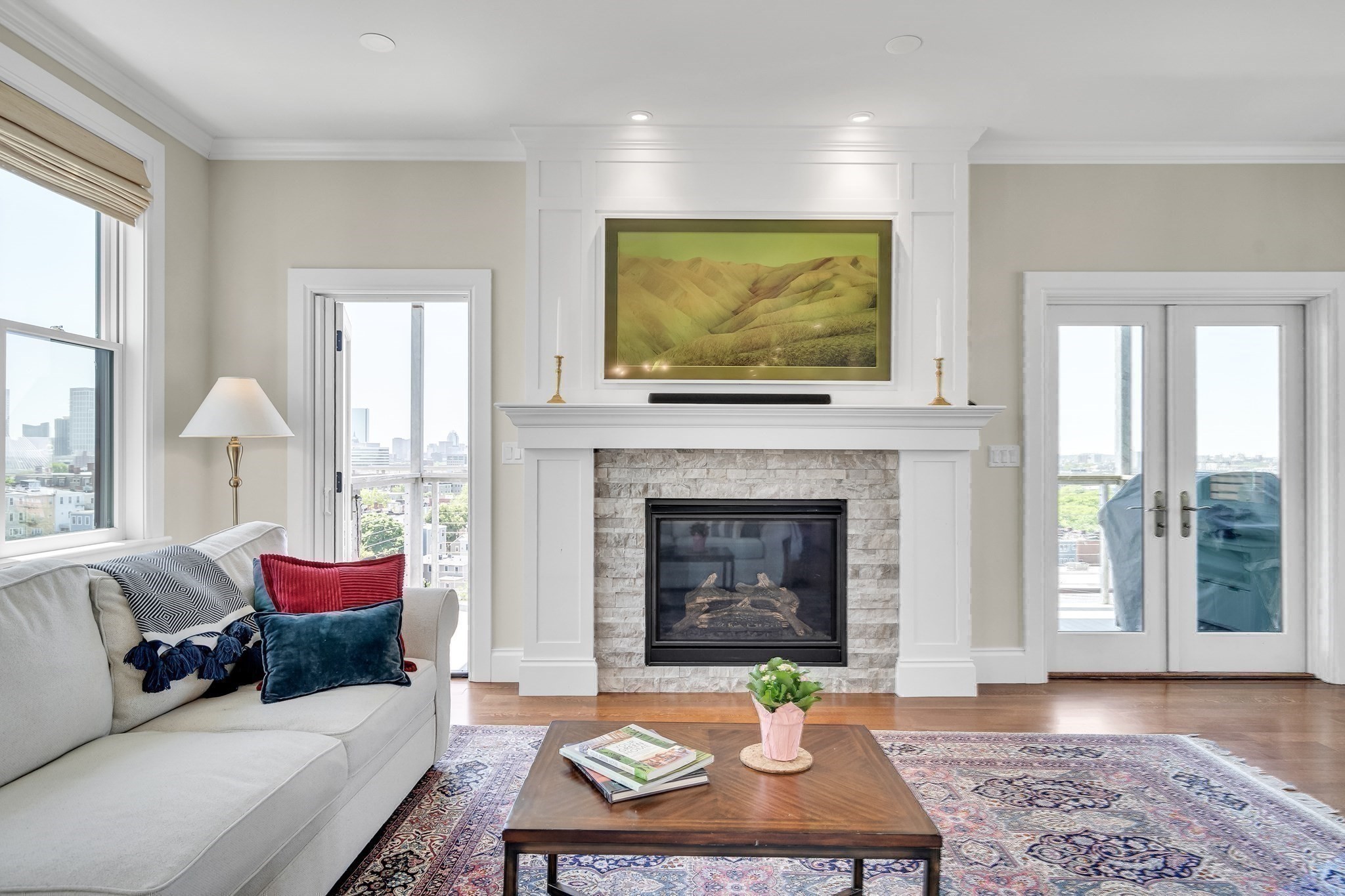 284 Bunker Hill St. # 4