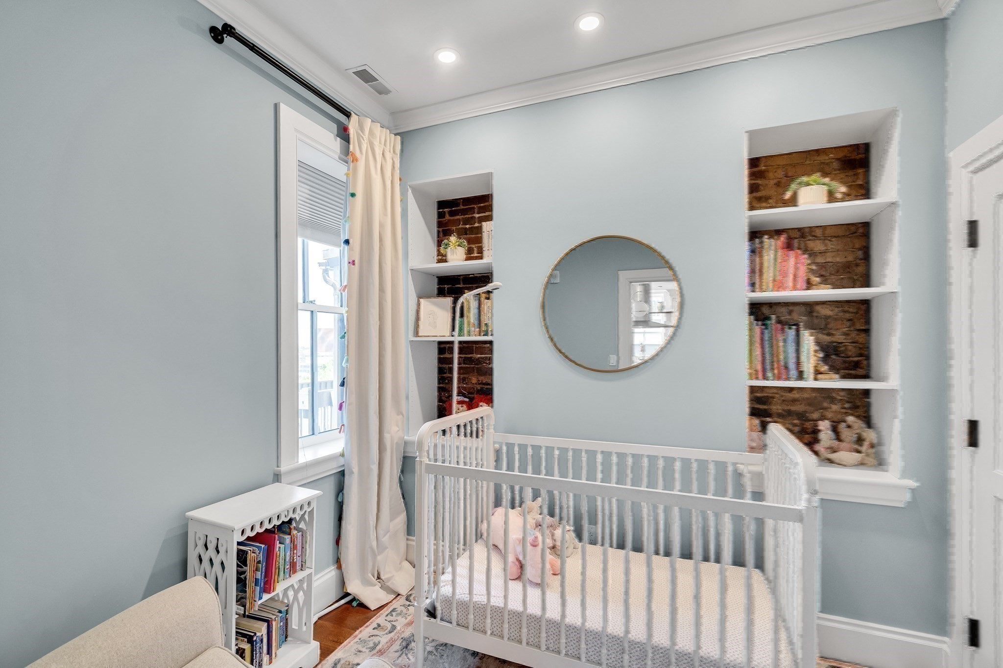 284 Bunker Hill St. # 4
