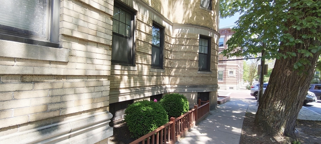 4 Fuller Street # 1