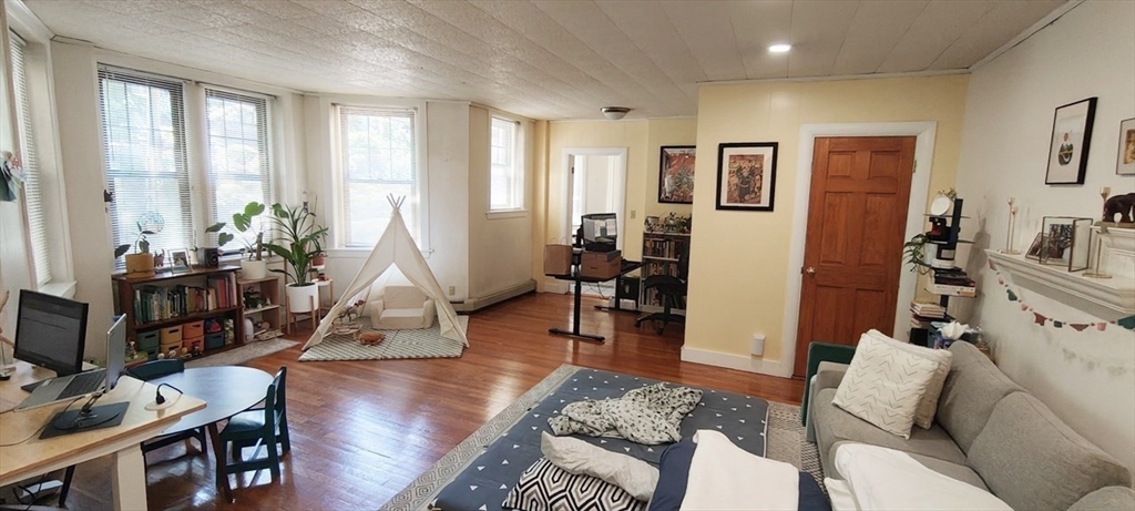 4 Fuller Street # 1