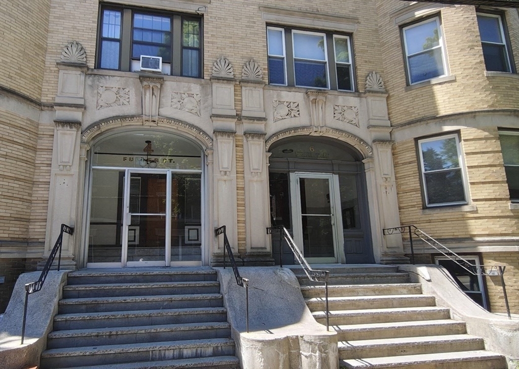4 Fuller Street # 1
