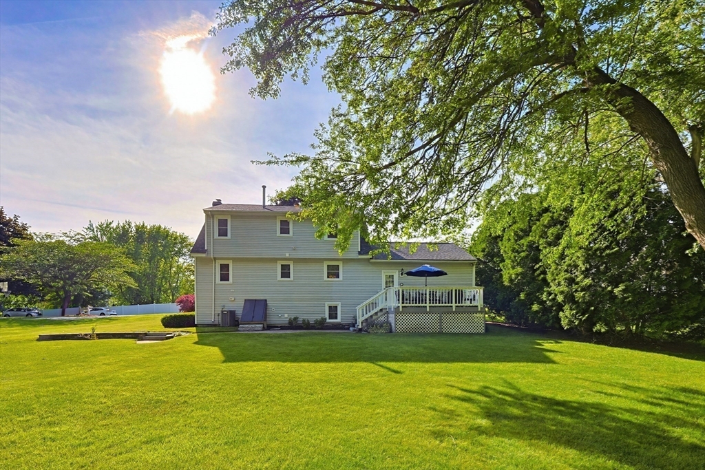 10 Douglas Ave
