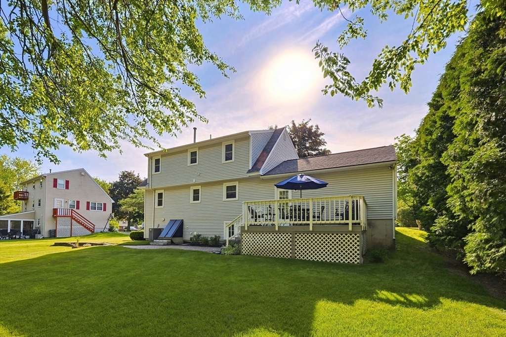 10 Douglas Ave