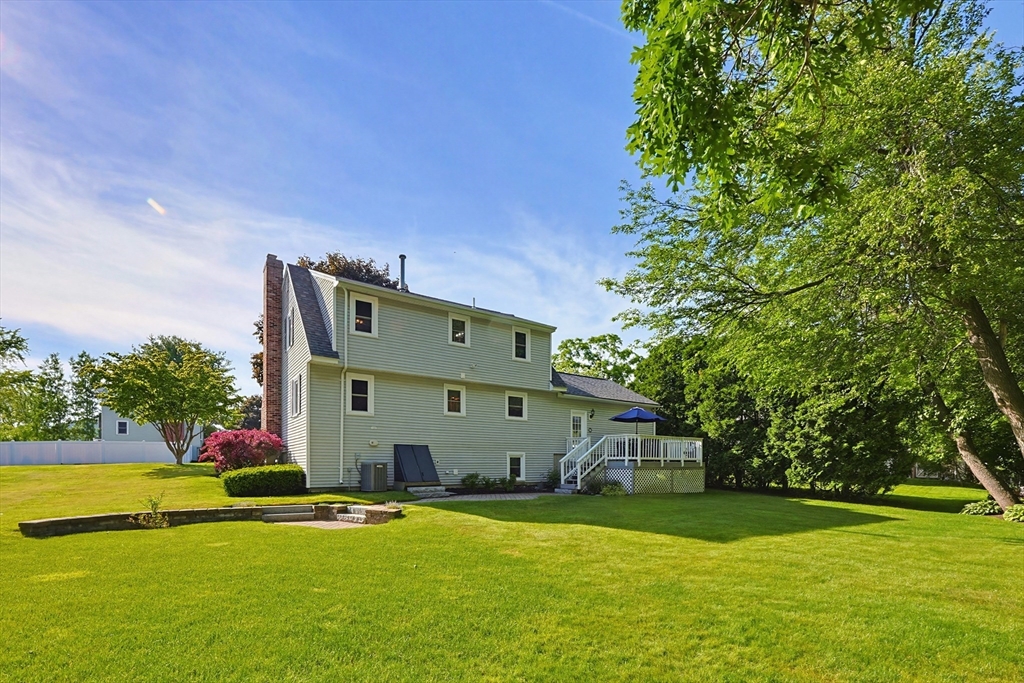 10 Douglas Ave