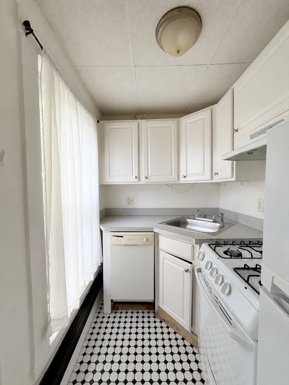 23-25 Inman St