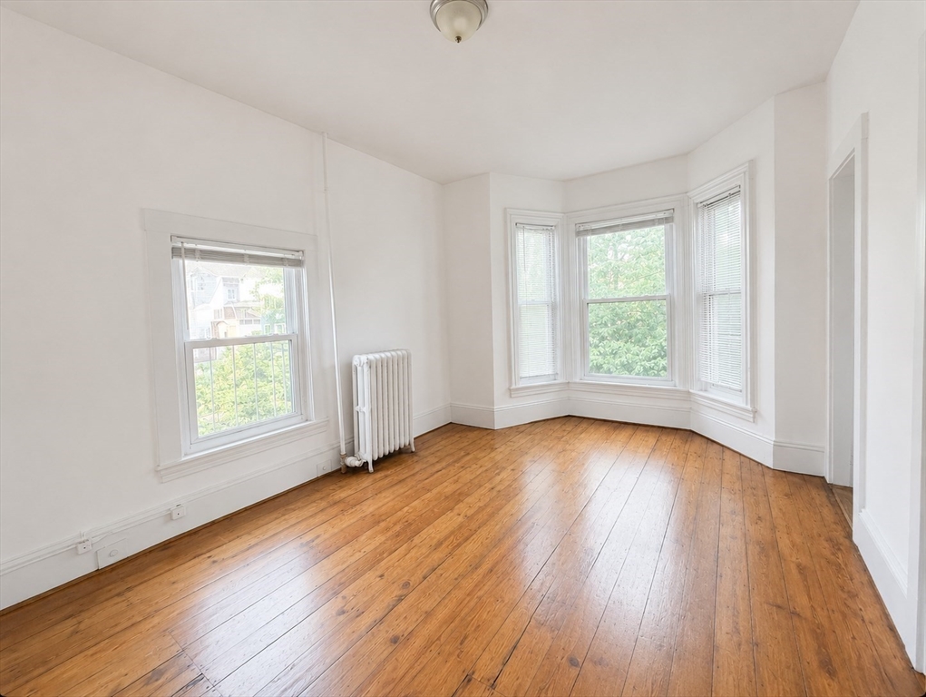 23-25 Inman St