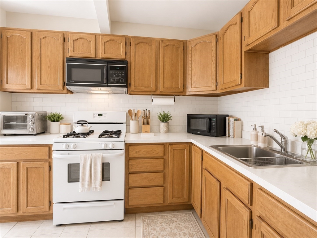 23-25 Inman St