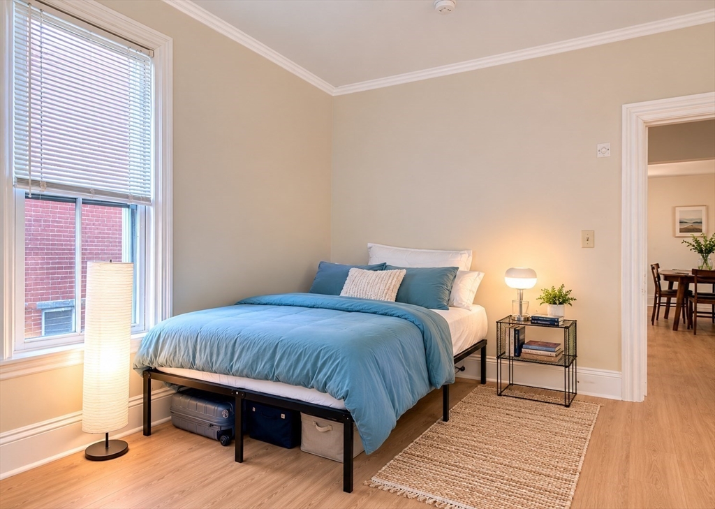 23-25 Inman St