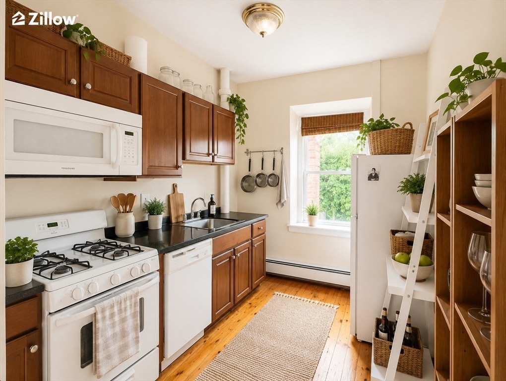 23-25 Inman St