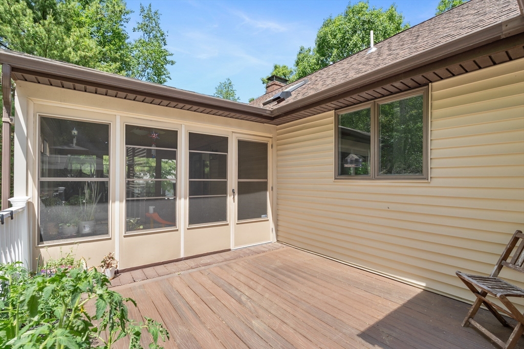 25 Dexter Rd