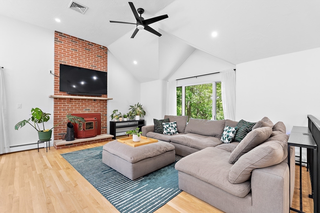 25 Dexter Rd