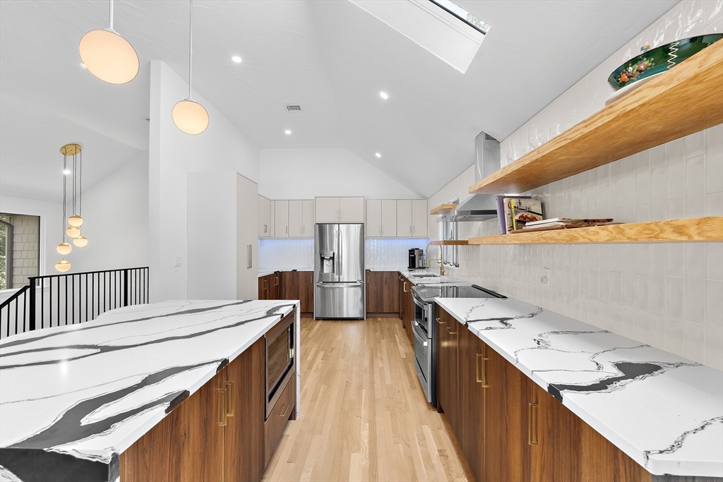 25 Dexter Rd