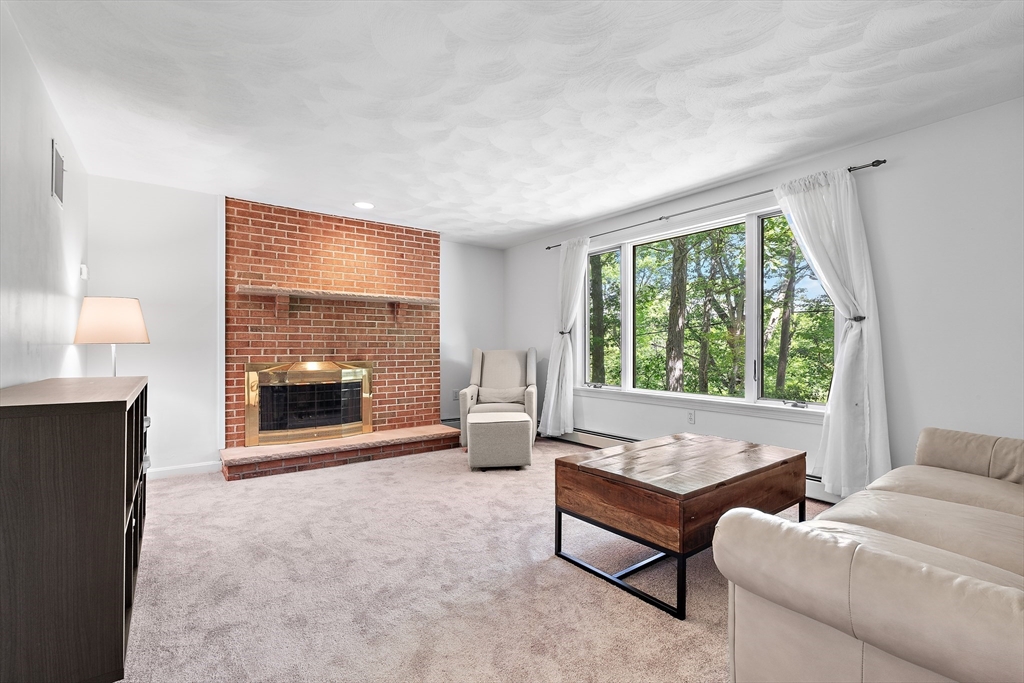 25 Dexter Rd
