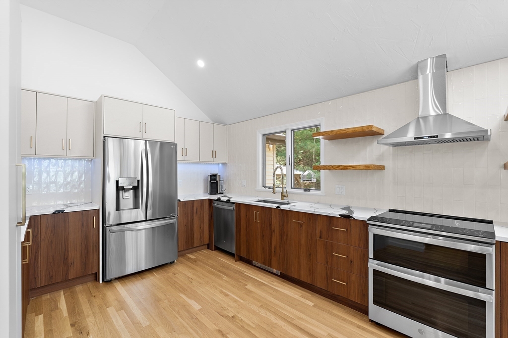 25 Dexter Rd