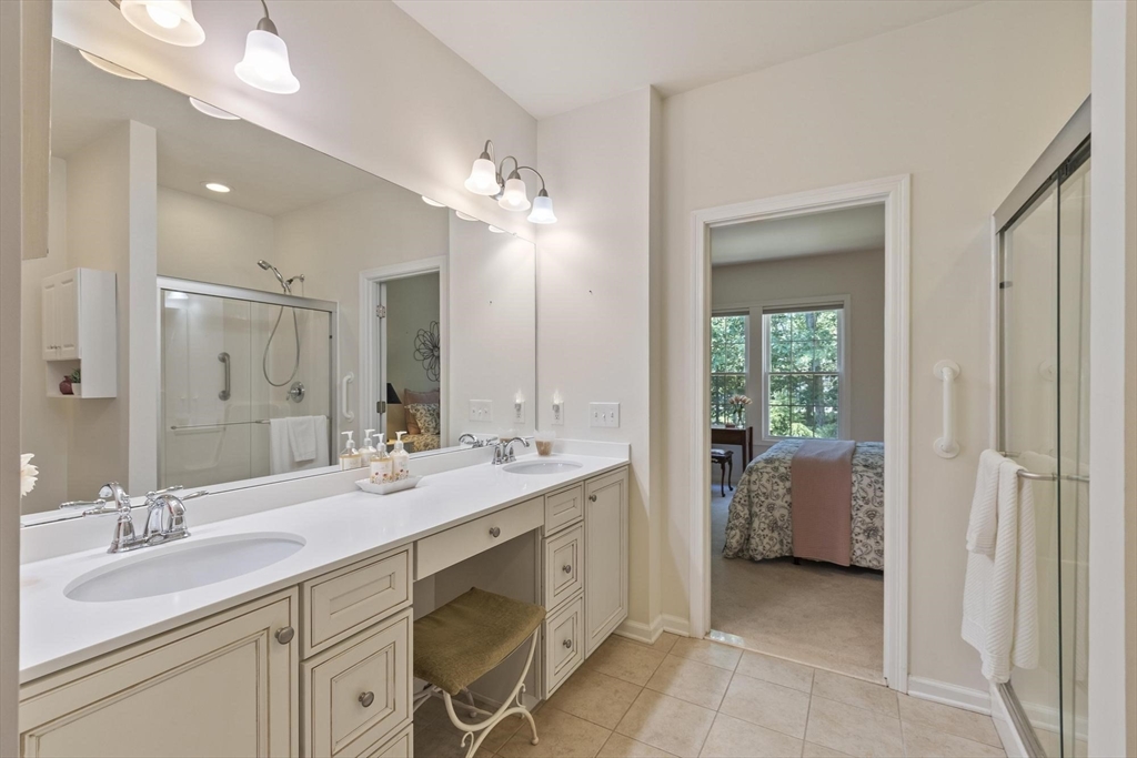 27 Greenside Ln # 59