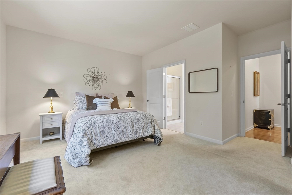 27 Greenside Ln # 59