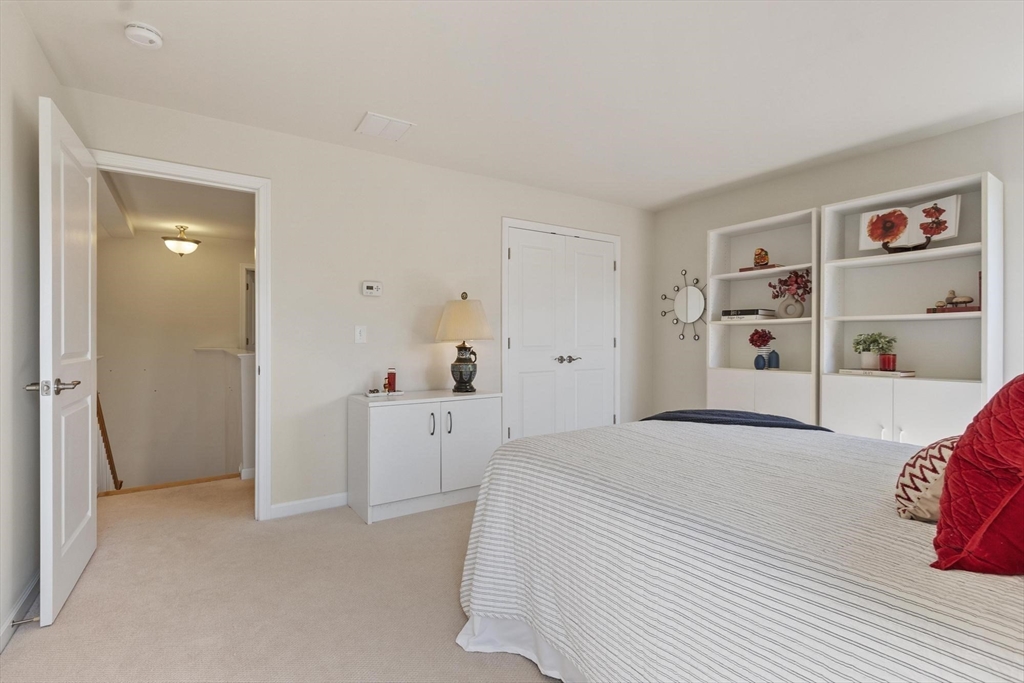 27 Greenside Ln # 59