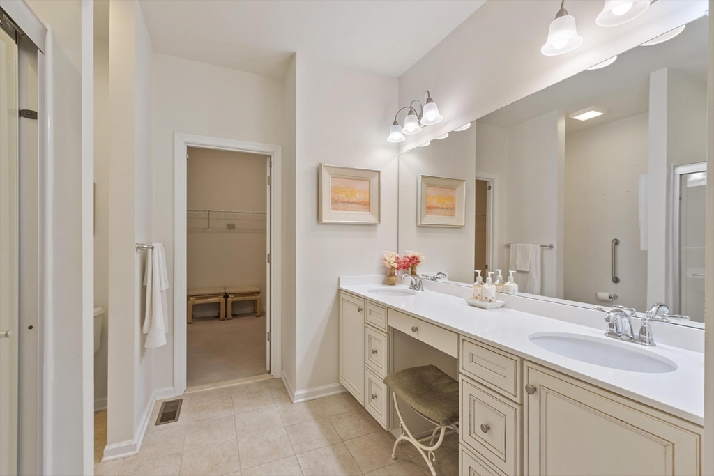 27 Greenside Ln # 59