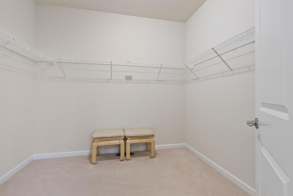27 Greenside Ln # 59