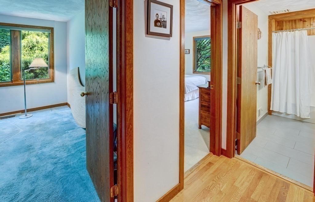 40 Bicentennial Way