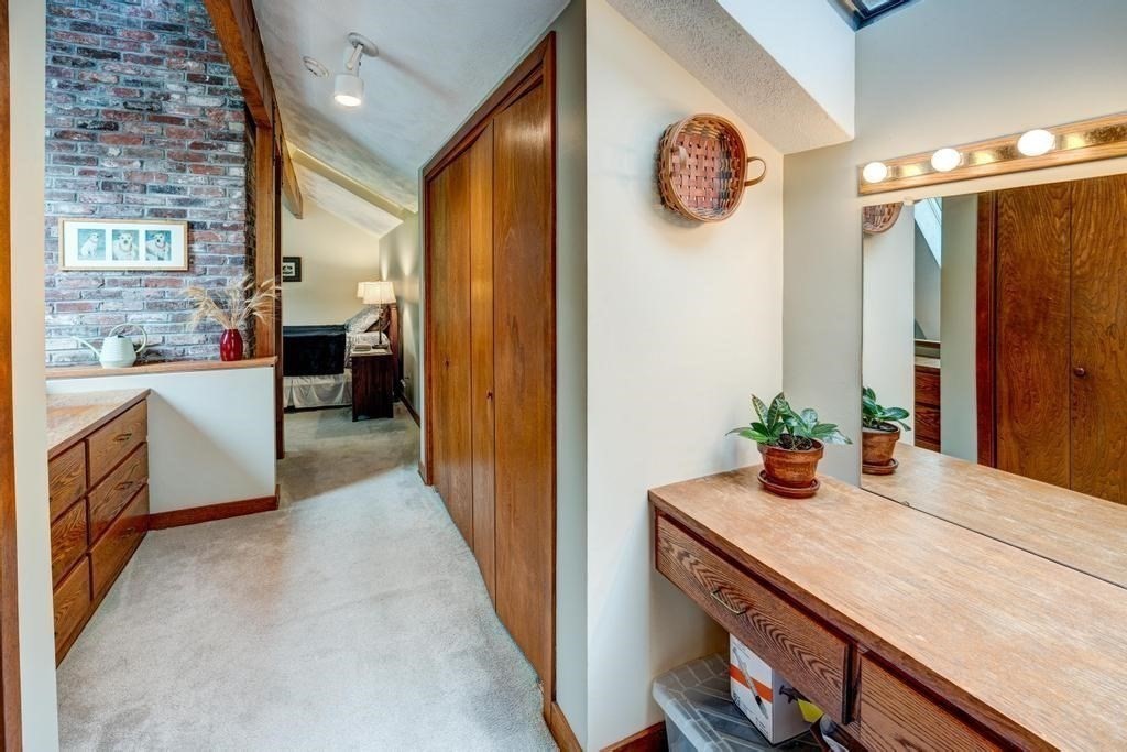40 Bicentennial Way