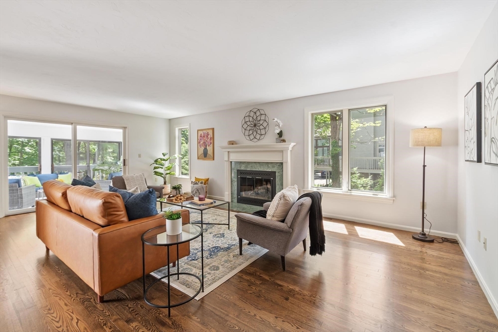 77 Parkhurst Dr # 77