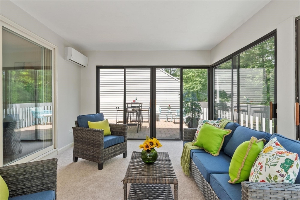 77 Parkhurst Dr # 77