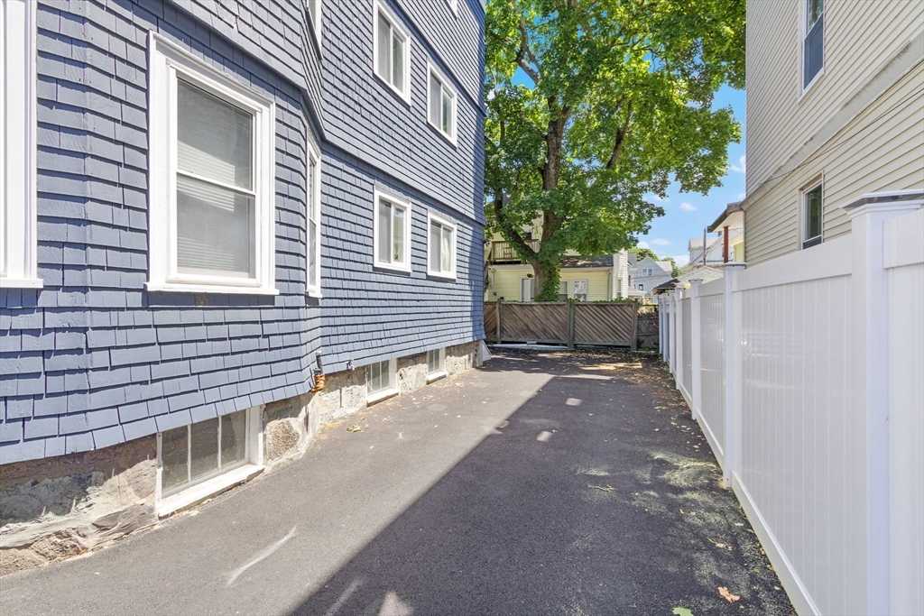 45-47 Montfern Ave # 2