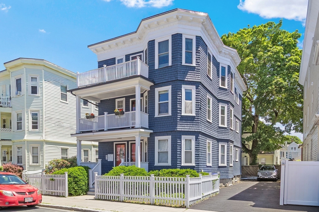 45-47 Montfern Ave # 2
