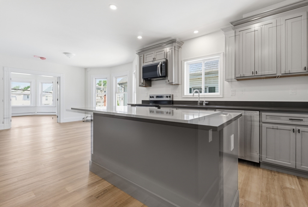40 Concord Ave # 2