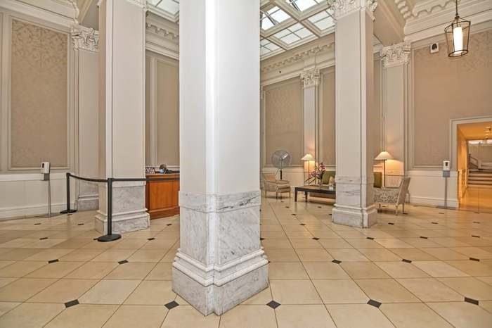 21 Beacon St # 2J