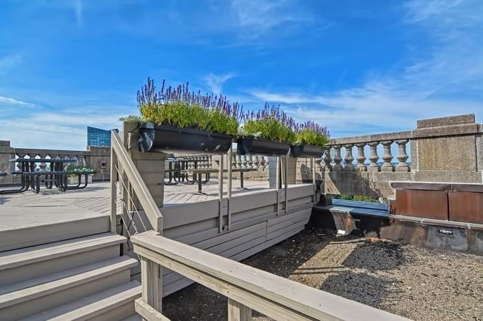 21 Beacon St # 2J