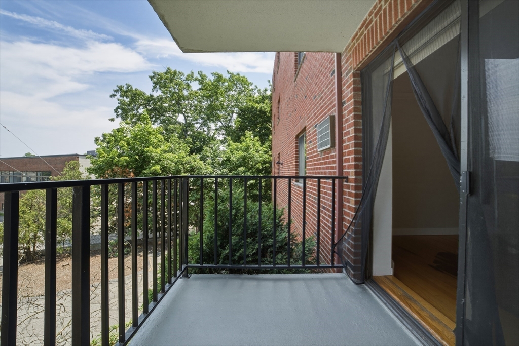 209 Riverview Ave # 5