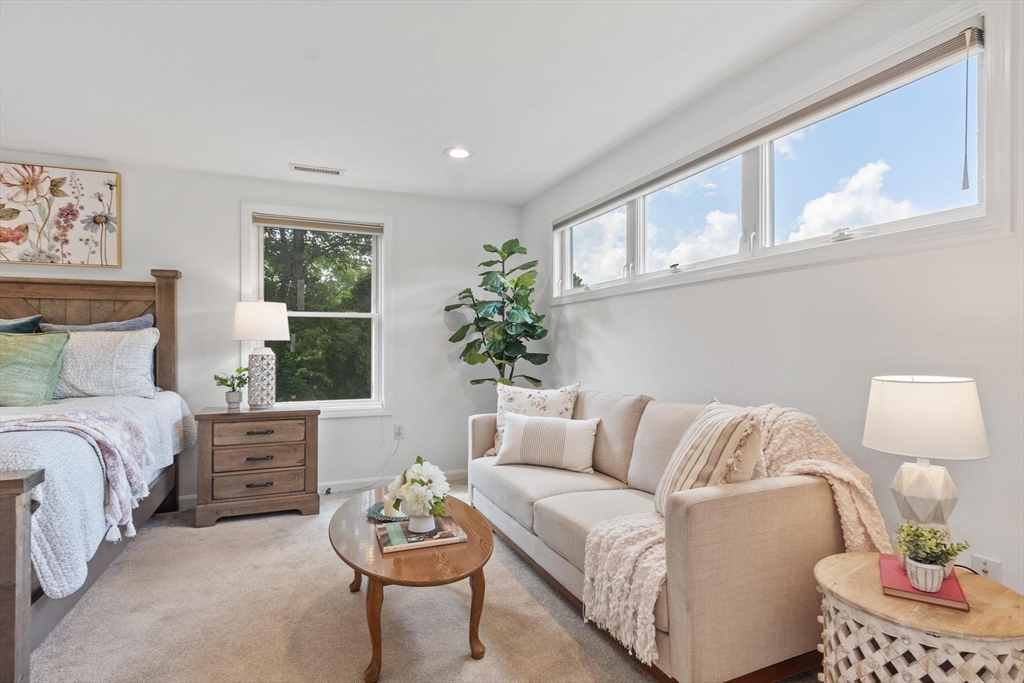 37 Newtown Rd