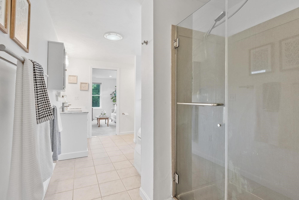 37 Newtown Rd