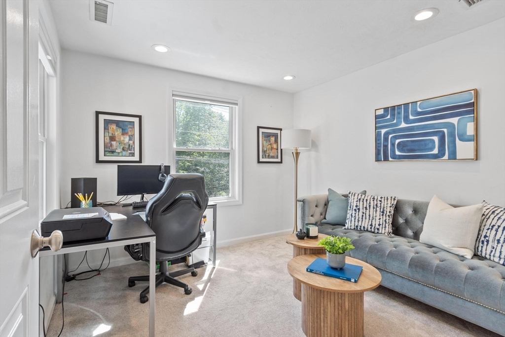 37 Newtown Rd