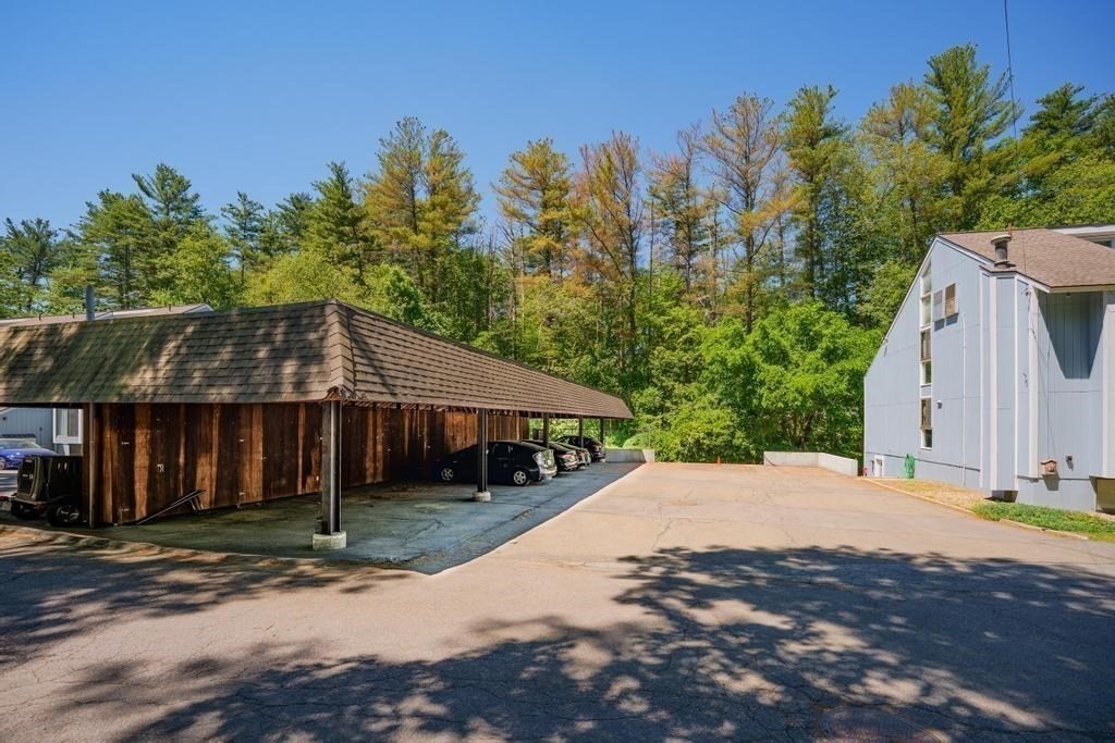 376 Great Rd # 15