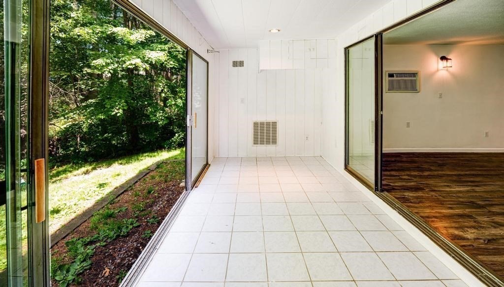 376 Great Rd # 15