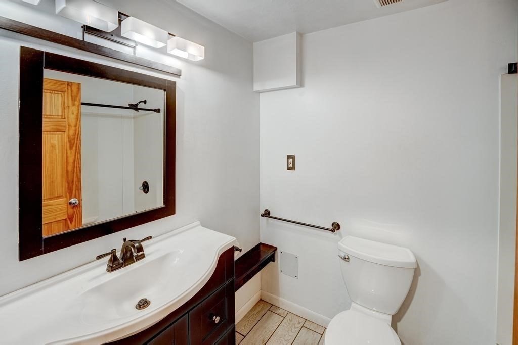 376 Great Rd # 15