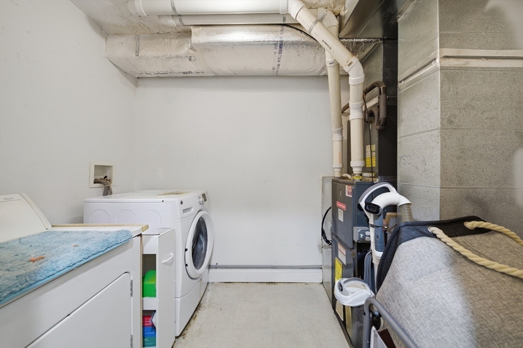 27 Ellington St # 2