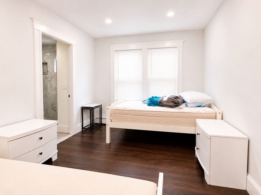 8 Rose St # 8
